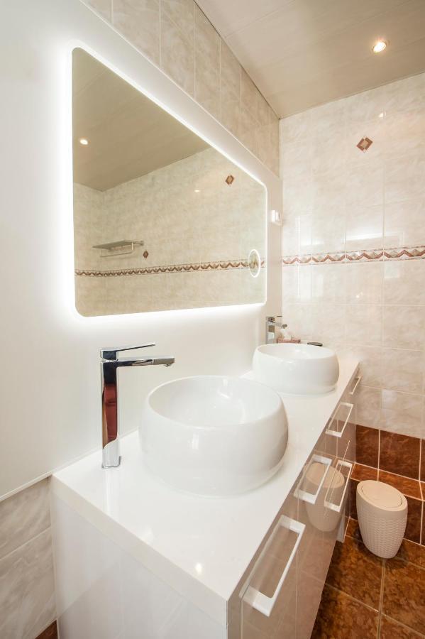 Suites Mana - Le Manaloft, Chic Et Moderne Avec Salle Privee De Fitness En Plein Centre-Ville De רטל מראה חיצוני תמונה