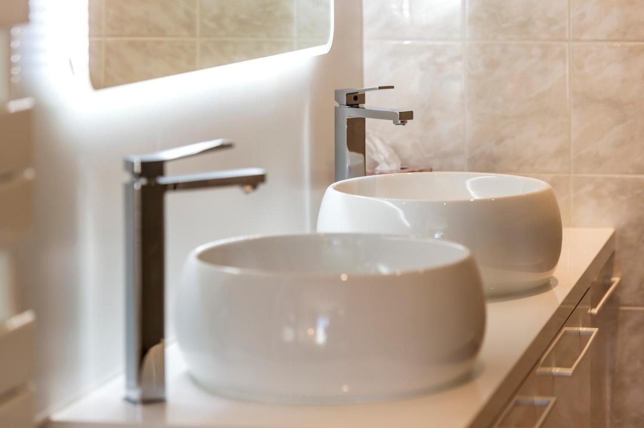 Suites Mana - Le Manaloft, Chic Et Moderne Avec Salle Privee De Fitness En Plein Centre-Ville De רטל מראה חיצוני תמונה